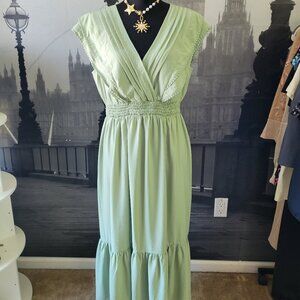 Elegant Green Maxi Dress